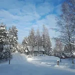 Chalet Tahkon Riihiranta - 4 Bedroom With View - Tilava Moekki Rantanaekymin *