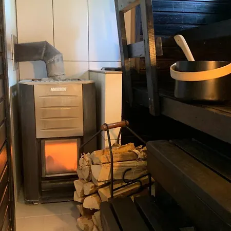 Tahkon Riihiranta - 4 Bedroom With View - Tilava Moekki Rantanaekymin Tahkovuori