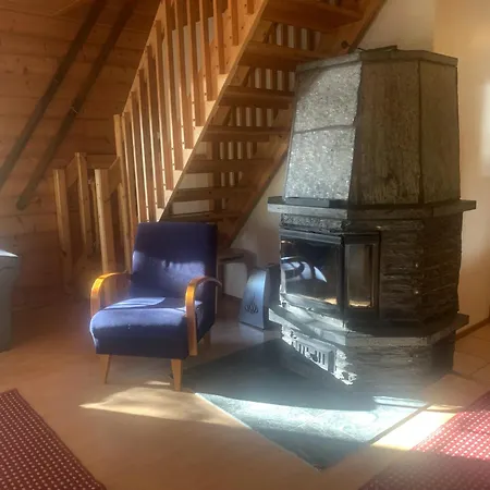 Tahkon Riihiranta - 4 Bedroom With View - Tilava Moekki Rantanaekymin Chalet